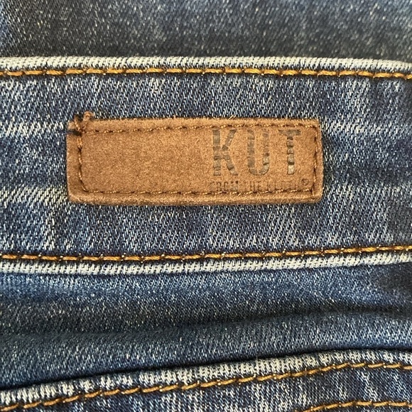 Kut From the Kloth Women’s Baby Bootcut Jeans Mid Rise Medium Wash Size 8S Denim - Picture 7 of 14